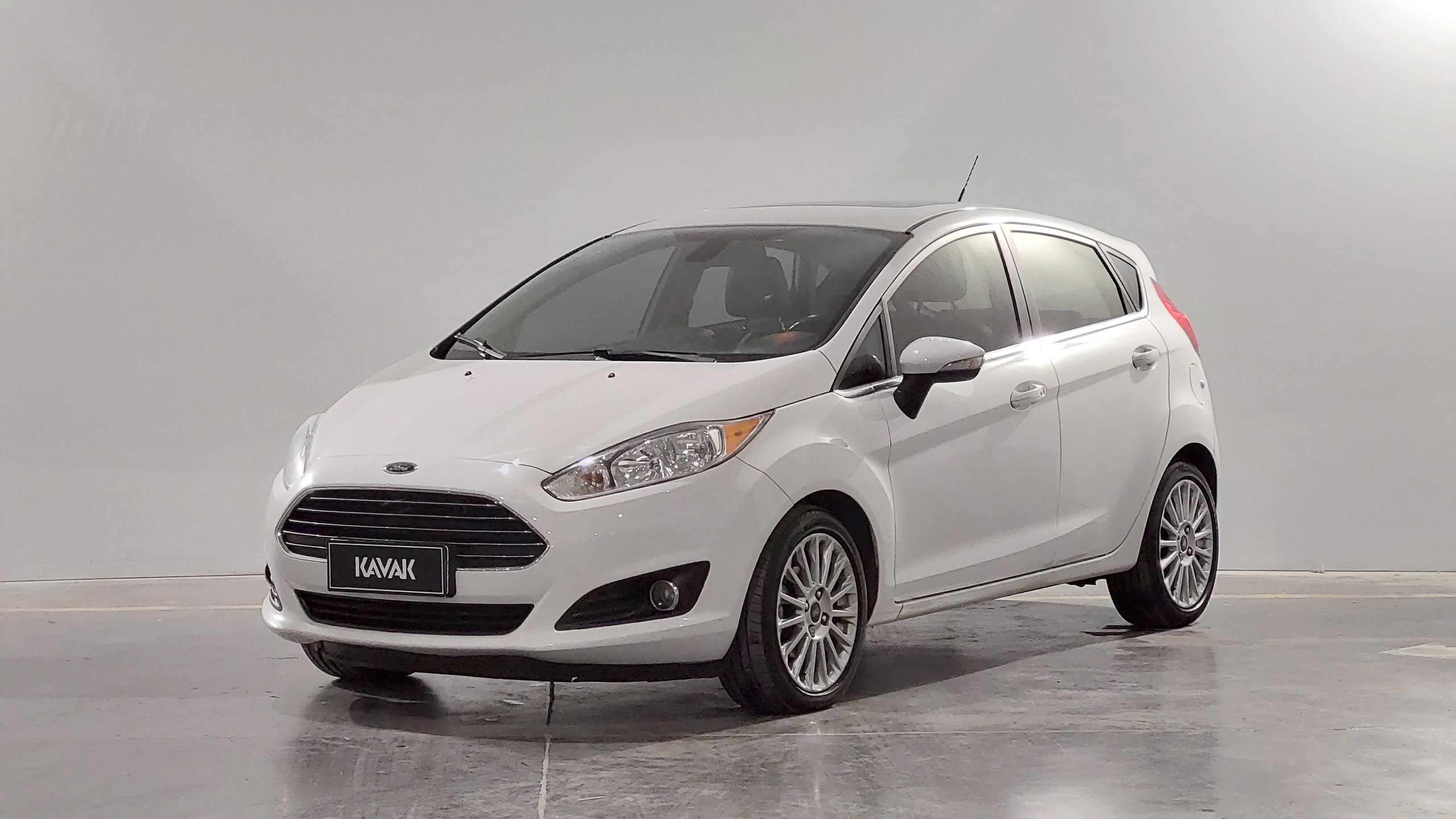 Ford Fiesta Kinetic Design En Venta Titanium Cv