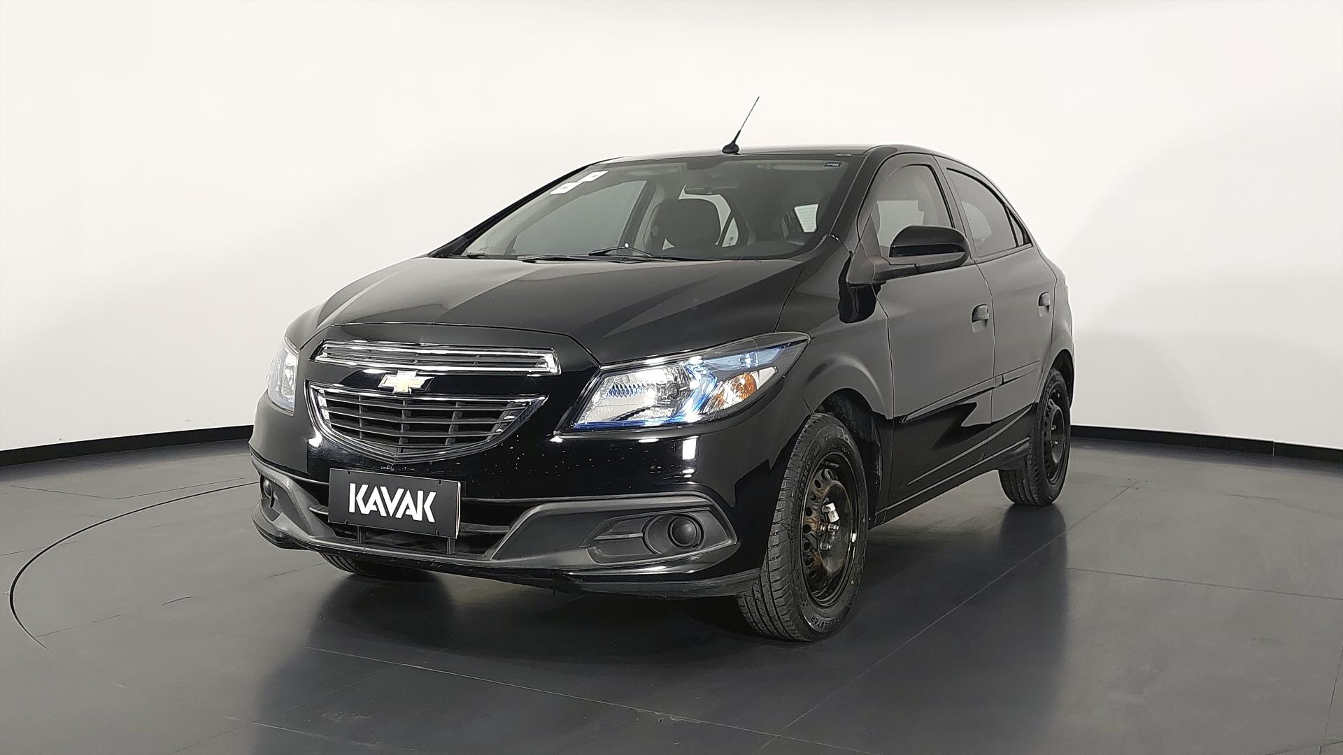 Carros Chevrolet Onix MPFI LT Hatchback 2014 Usados KAVAK Brasil