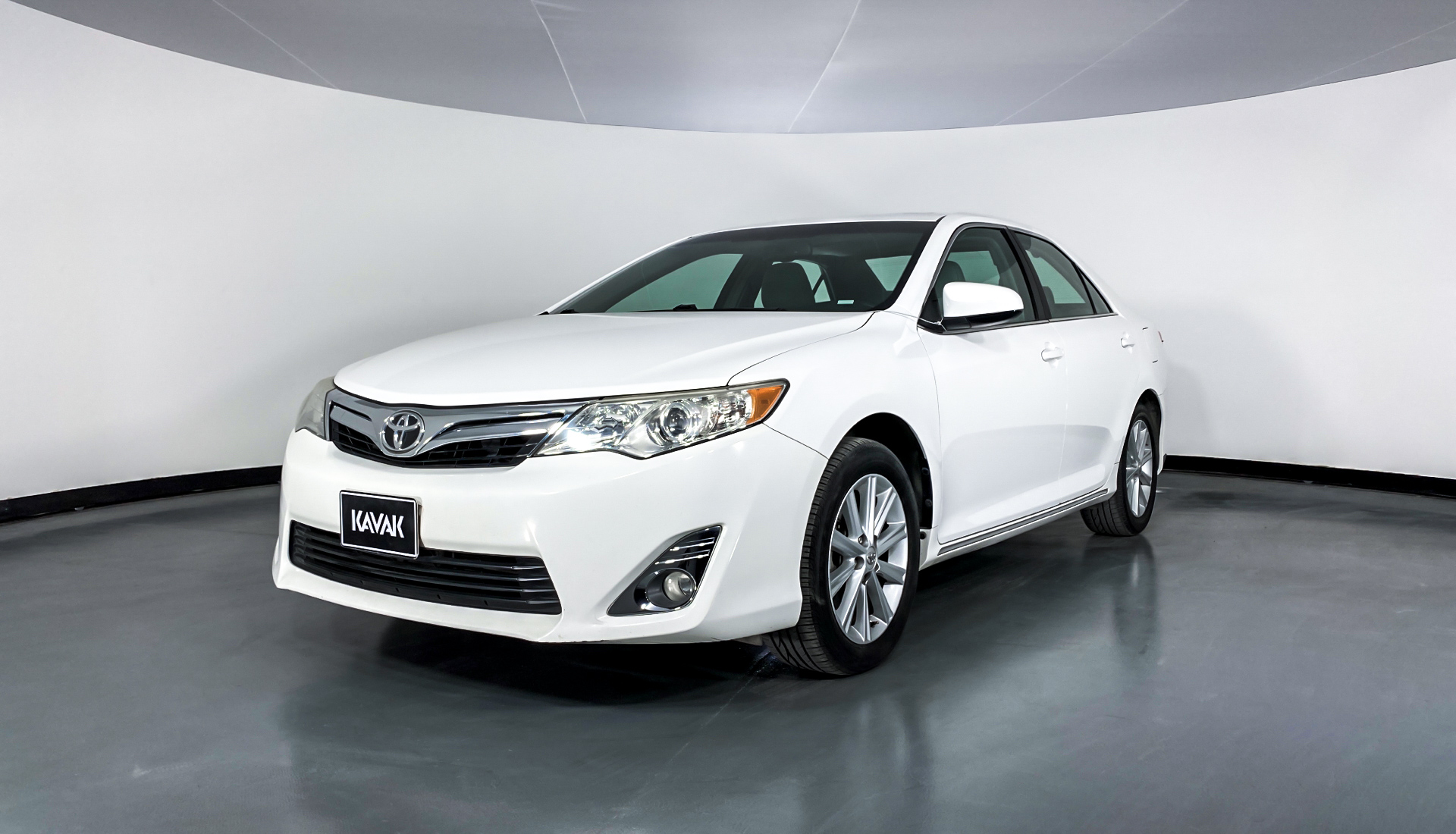 Toyota Camry 2012 37046 96480 KM Precio 179999