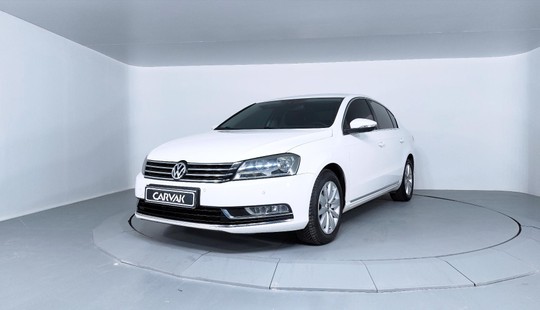 Volkswagen Passat 1.6 TDI BMT COMFORTLINE 2012