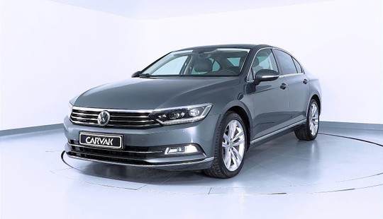 Volkswagen Passat 1.6 TDI BMT DSG HIGHLINE 2016