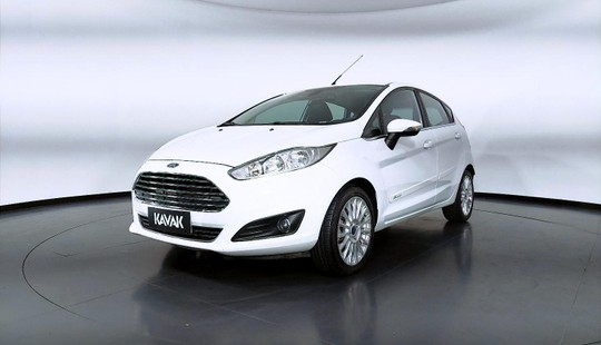 Ford Fiesta TITANIUM HATCH 2015