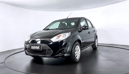 Ford Fiesta SE SEDAN 2013