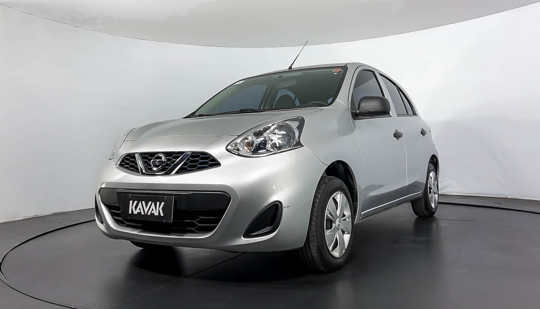 Nissan March 2016 100747 70989 KM Preço R40799