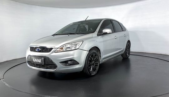 Ford Focus GHIA 2011