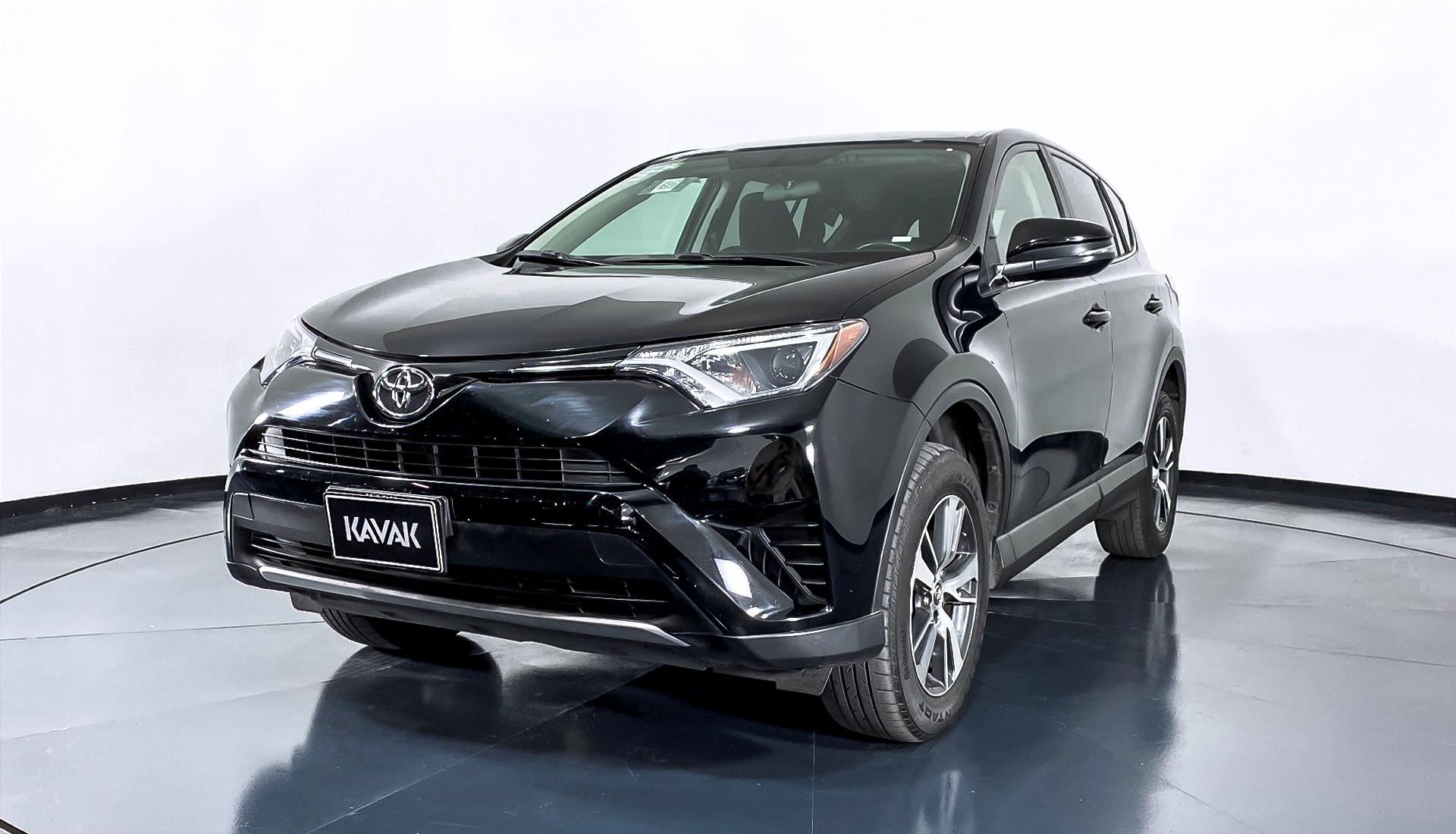 Autos Toyota RAV4 XLE Suv 2016 usados | KAVAK México