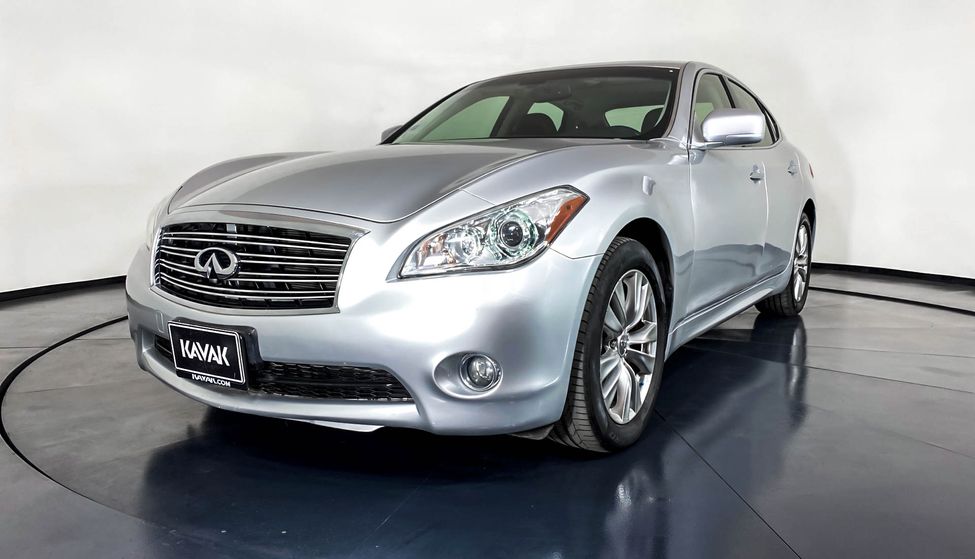 Infiniti q70 2014