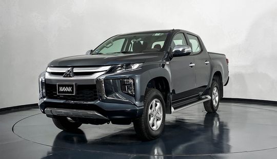 Mitsubishi L200 Cabina doble 2021