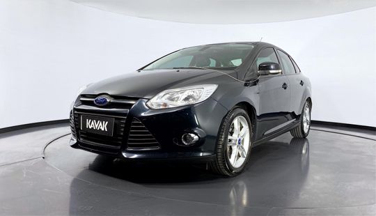 Ford Focus SE SEDAN 2014