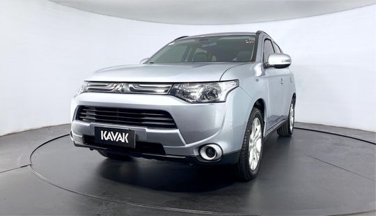 Mitsubishi Outlander Versão base 2014