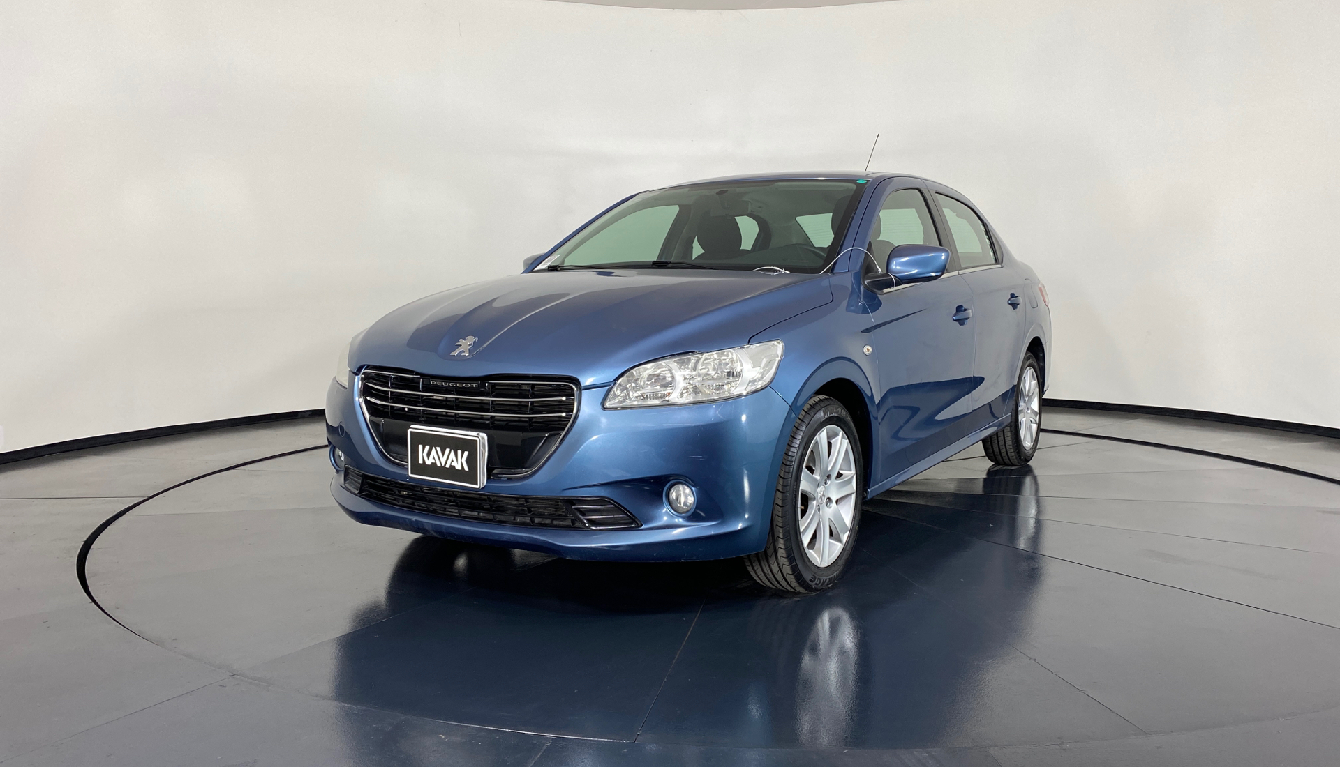 Peugeot 301 2014 106092 28000 KM Precio 117999