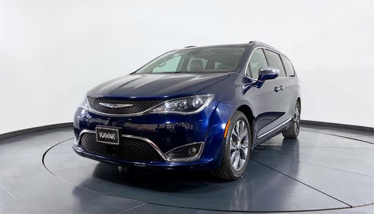 Chrysler Pacifica Limited 2017
