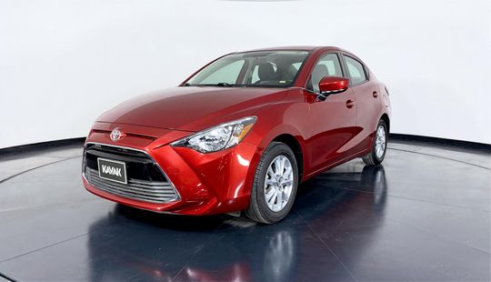 Toyota Yaris RLE 2017