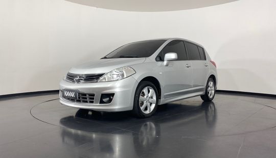 Nissan Tiida SL 2013