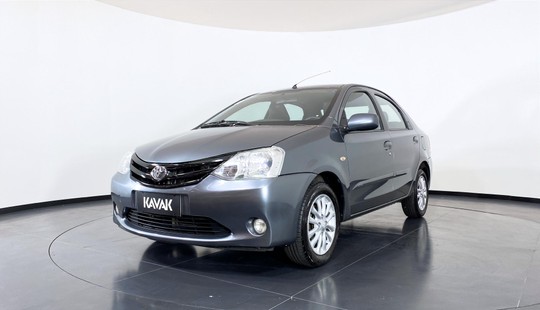 Toyota Etios XLS SEDAN 2013