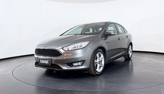 Ford Focus SE SEDAN 2016