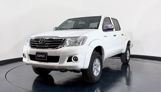 Toyota Hilux Doble Cab Mid 2014
