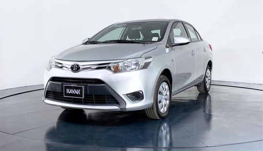 Toyota Yaris Core 2017
