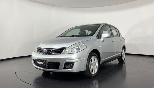 Nissan Tiida SL 2011