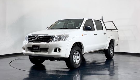 Toyota Hilux Doble Cab Mid 2014