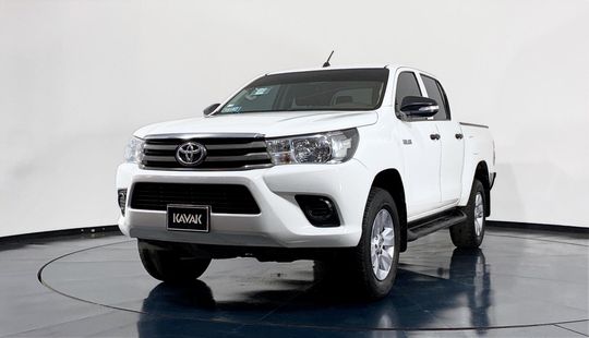 Toyota Hilux Doble Cab Mid 2017
