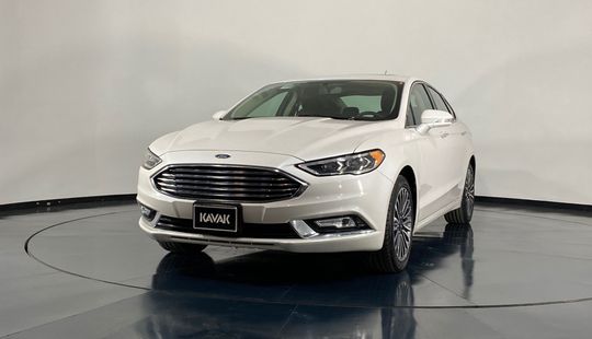 Ford Fusion SE Luxury Plus 2017