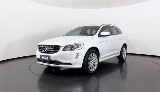 Volvo XC60 T5 MOMENTUM 2017