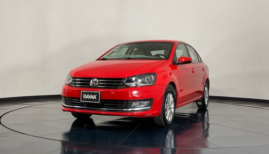 Volkswagen Vento Highline 2016