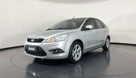 Ford Focus TITANIUM HATCH 2013
