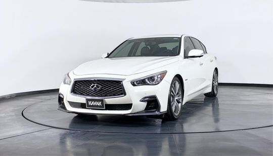 Infiniti Q50 Híbrido 2018