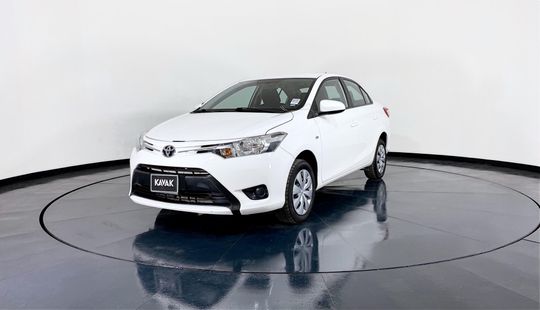 Toyota Yaris Core 2017