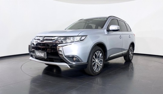 Mitsubishi Outlander AUTOMATICO GASOLINA 2016