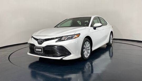 Toyota Camry LE-2019