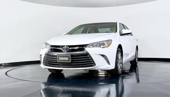 Toyota Camry XLE 2016