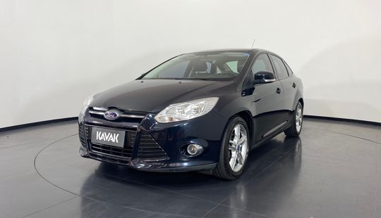 Ford Focus SE SEDAN 2015