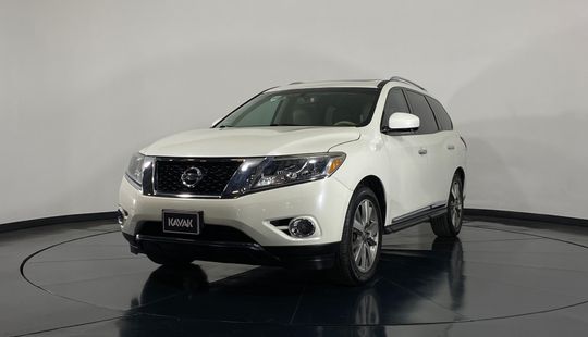 Nissan Pathfinder Exclusive 2015