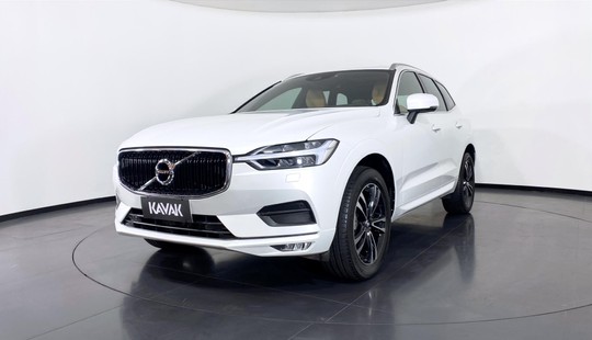 Volvo XC60 T5 MOMENTUM AWD 2020