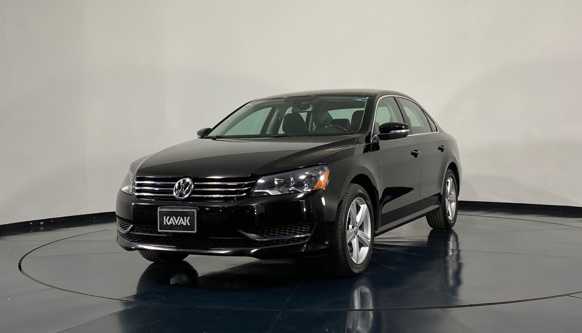 Volkswagen Passat 2015 127677 71000 KM Precio 212999 Volkswagen Passat 2015 127677 71000 KM Precio 212999
