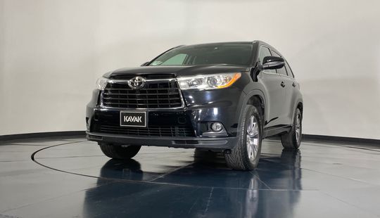 Toyota Highlander XLE 2015