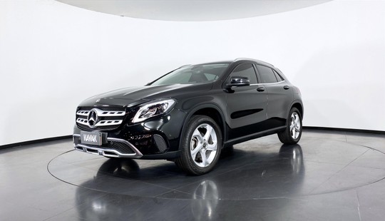 Mercedes Benz GLA 200 CGI ADVANCE 2019