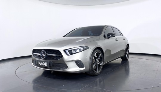 Mercedes Benz A 250 CGI VISION 2020