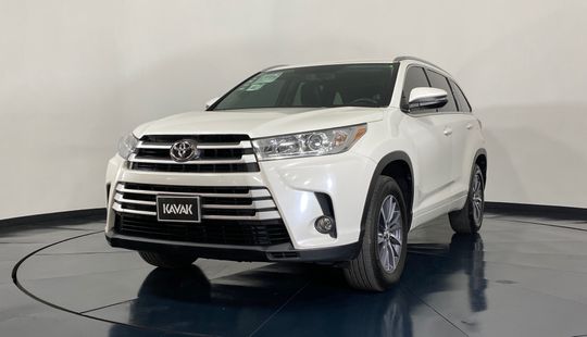 Toyota Highlander XLE 2017