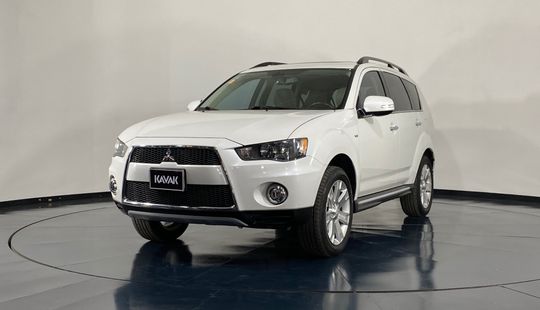 Mitsubishi Outlander Limited 2013