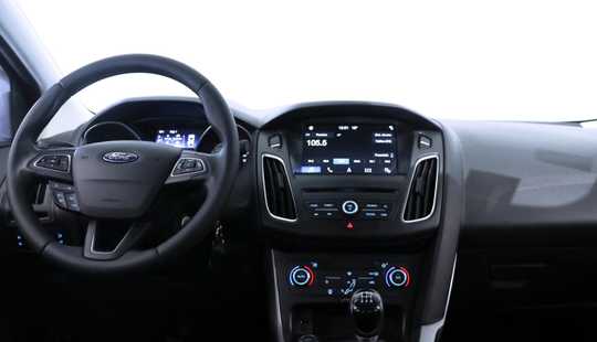 Ford Focus III 2.0 Sedan Se 2017