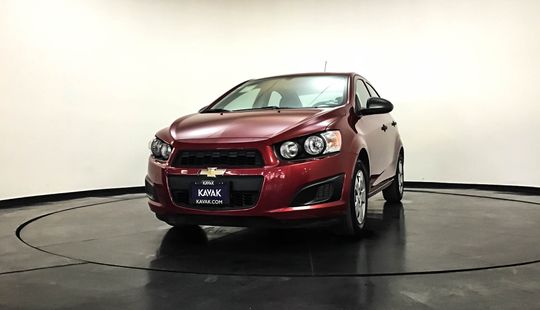 Chevrolet Sonic LS 2015
