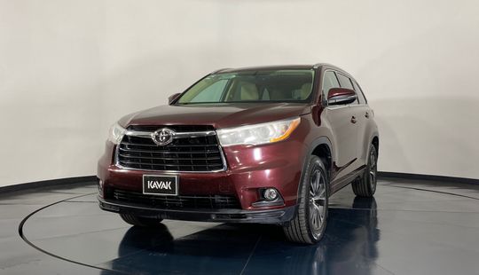 Toyota Highlander XLE 2016