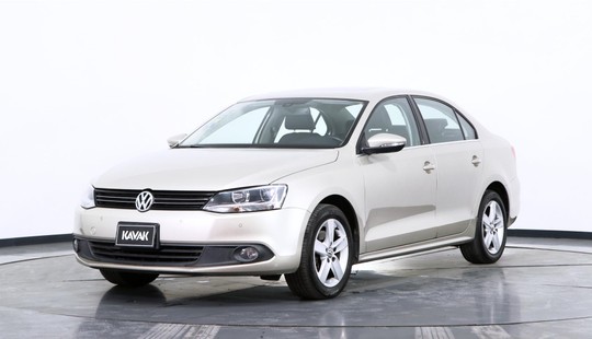 Volkswagen Vento 2.5 Luxury 170cv-2014