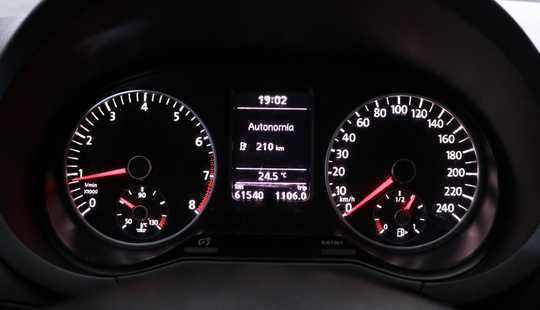Volkswagen Suran Cross 1.6 Highline 101cv 2013