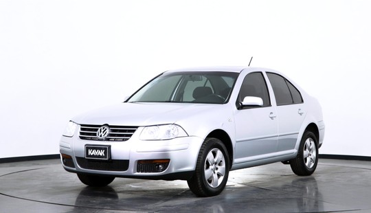 Volkswagen Bora 2.0 Trendline 115cv 2013