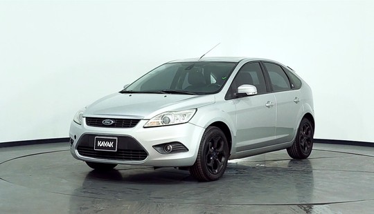 Ford Focus II 2.0 Ghia At 2012